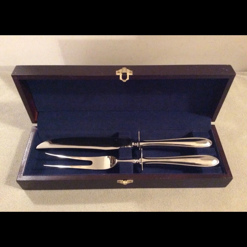 Hampton Silversmith (2) Piece Stainless Steel Carving Set